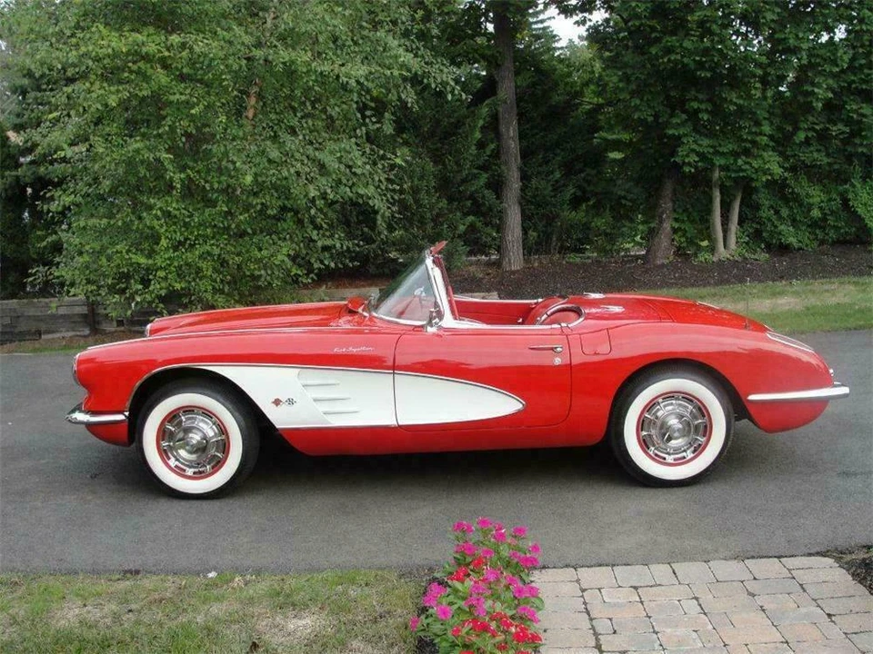 1960 Chevrolet Corvette C1 - Image 2 of 3