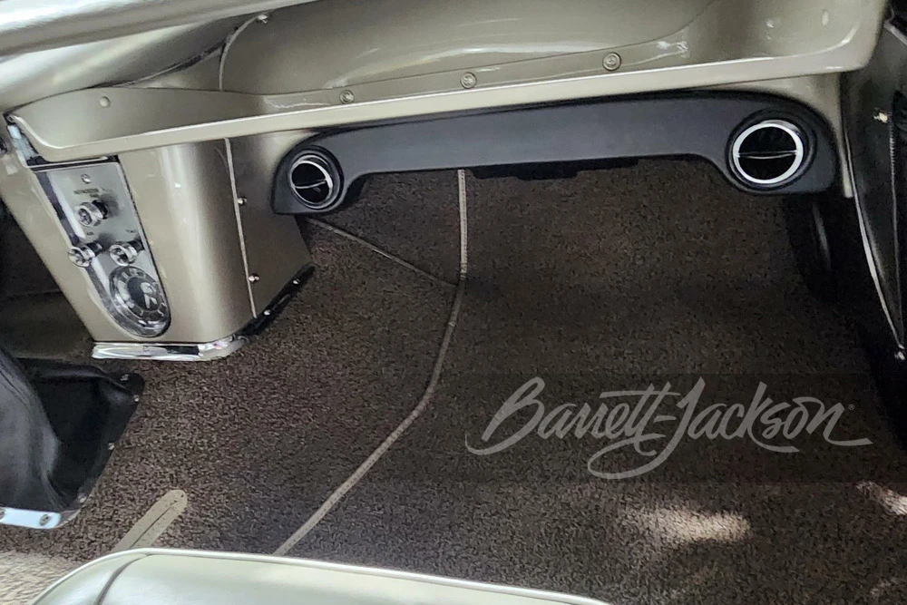 1960 Chevrolet Corvette C1 - Image 17 of 31