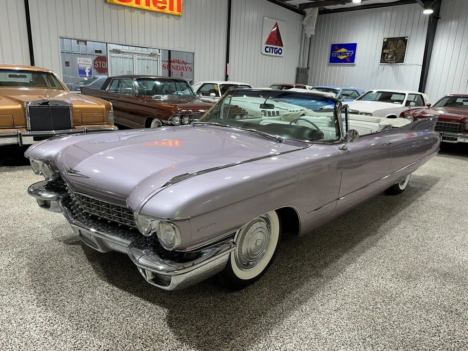 1960 Cadillac Series 62 5th Gen - Image 2 of 31