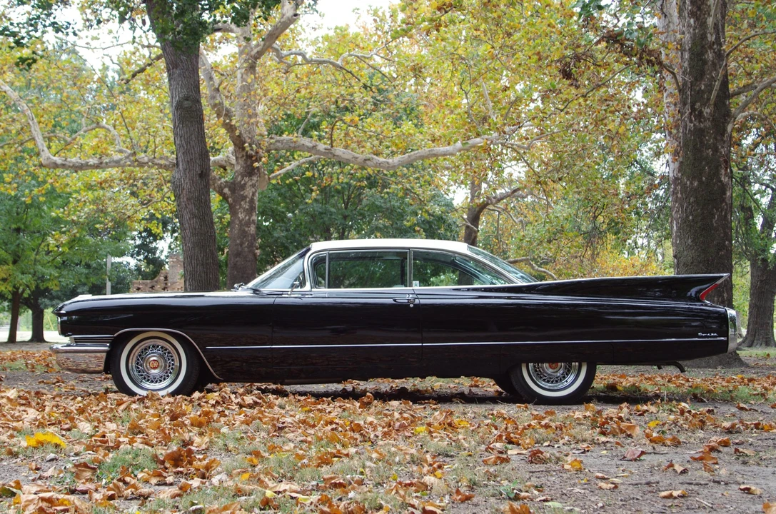 1960 Cadillac DeVille 1st Gen - Image 17 of 31