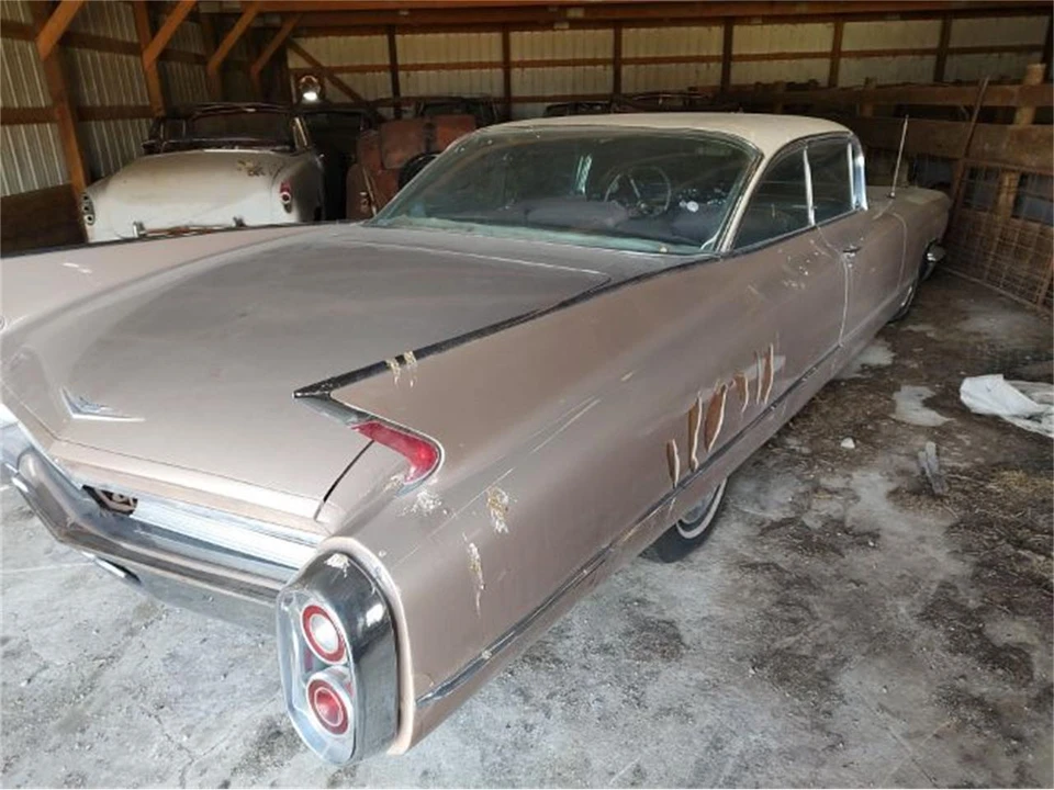 1960 Cadillac DeVille 1st Gen - Image 15 of 27