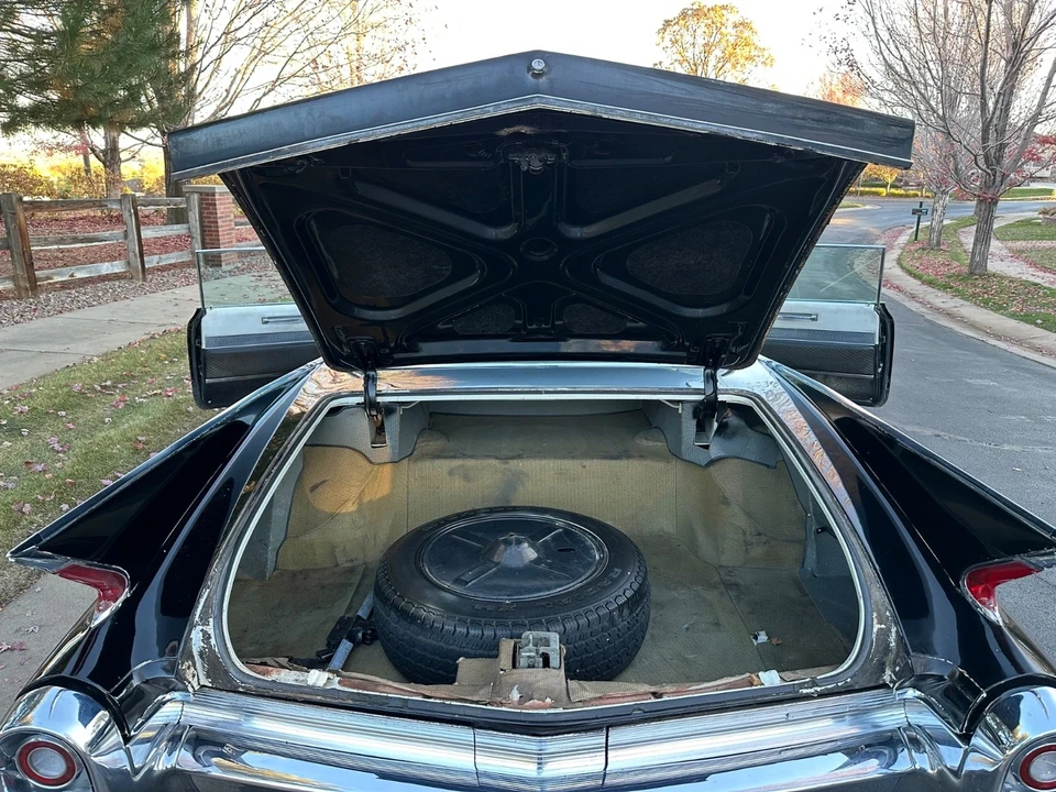 1960 Cadillac DeVille 3rd Gen - Image 20 of 21