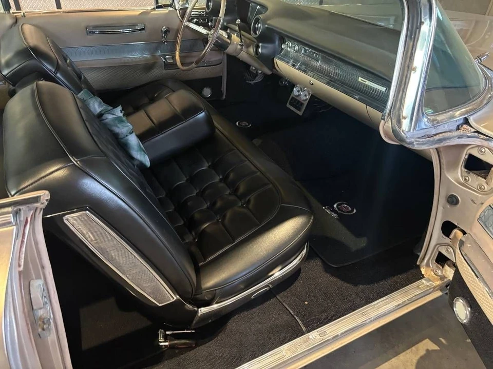 1960 Cadillac DeVille 1st Gen - Image 4 of 6