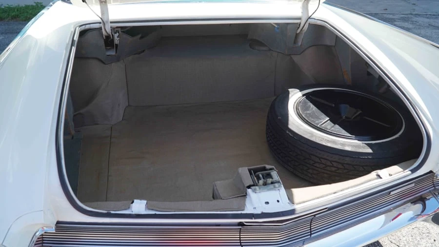 1960 Cadillac DeVille 1st Gen - Image 15 of 15