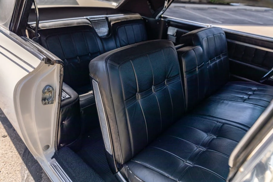 1960 Cadillac Eldorado 4th Gen - Image 25 of 31