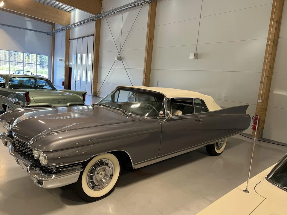 1960 Cadillac Eldorado 4th Gen - Image 2 of 31