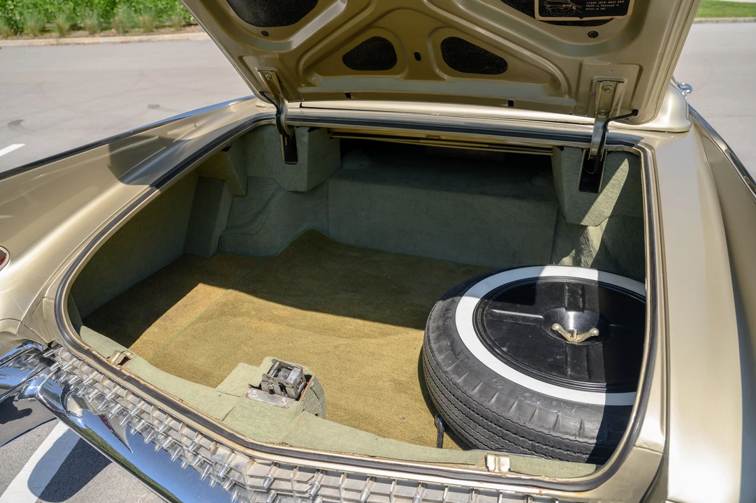 1960 Cadillac Eldorado 4th Gen - Image 12 of 31