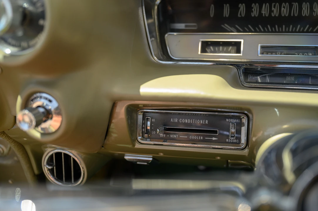 1960 Cadillac Eldorado 4th Gen - Image 30 of 31