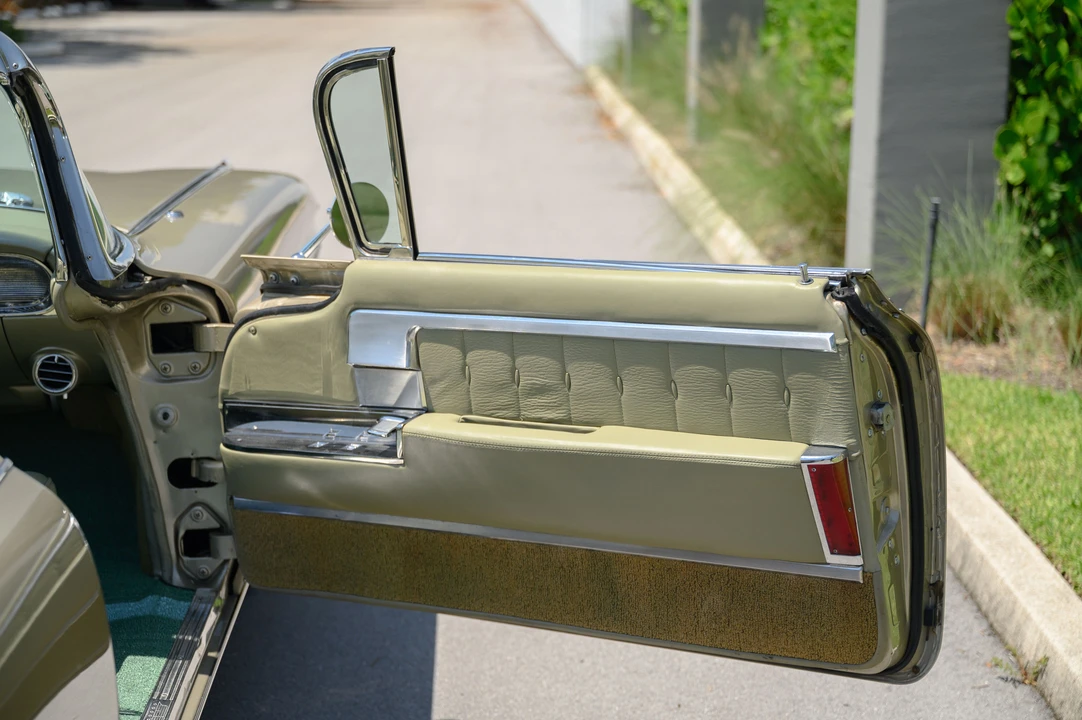 1960 Cadillac Eldorado 4th Gen - Image 21 of 31