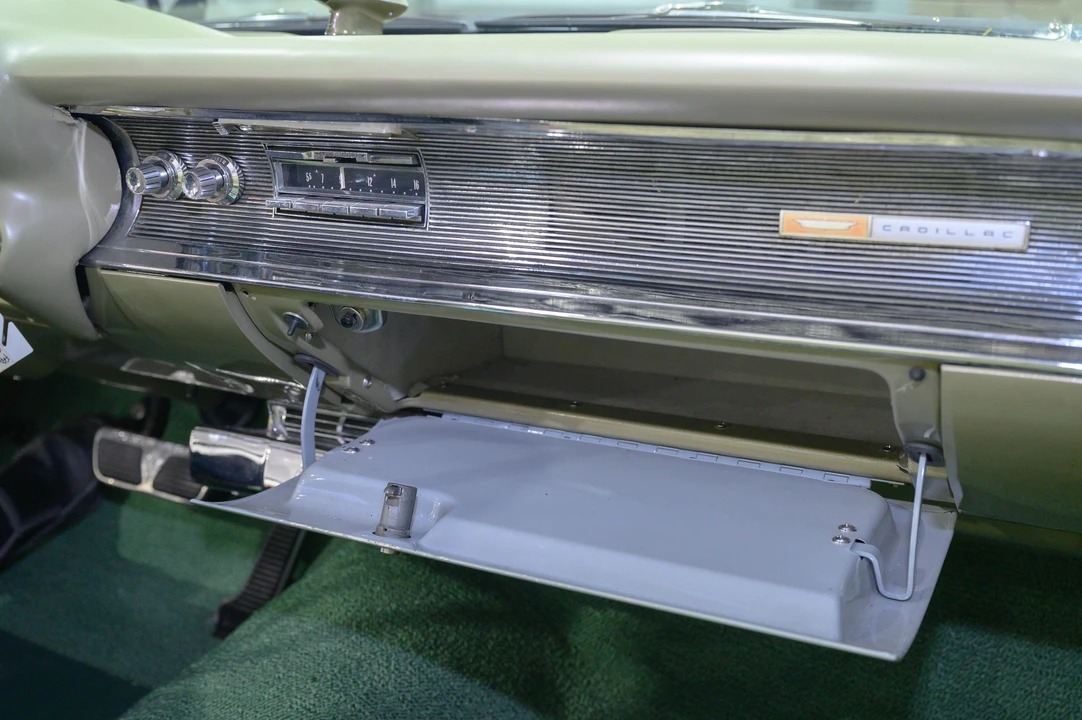 1960 Cadillac Eldorado 4th Gen - Image 5 of 31