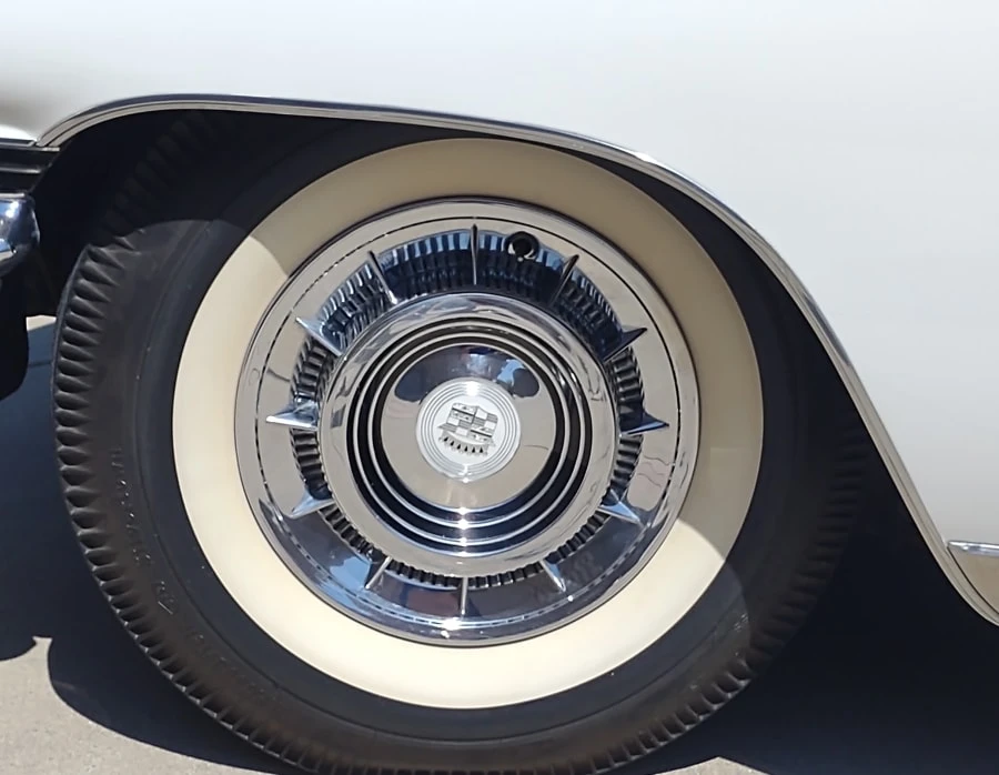 1960 Cadillac Sixty Special - Image 7 of 25