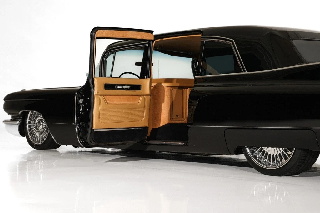 1960 Cadillac Sixty Special - Image 2 of 12
