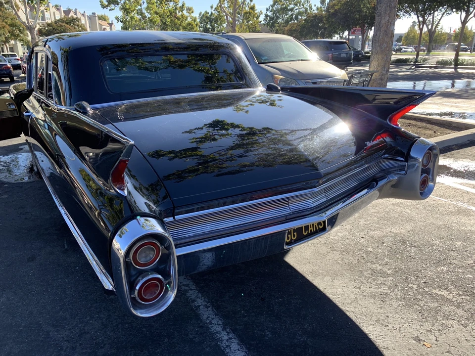 1960 Cadillac Series 70 & 75 - Image 8 of 31