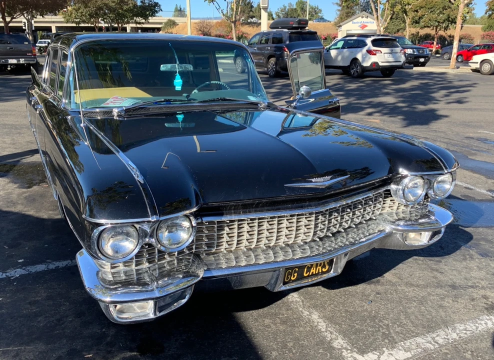 1960 Cadillac Series 70 & 75 - Image 3 of 31