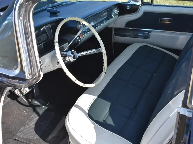 1960 Cadillac Sixty Special - Image 5 of 22