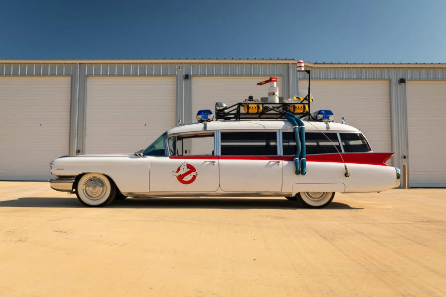 1960 Cadillac Series 70 & 75 - Image 2 of 31