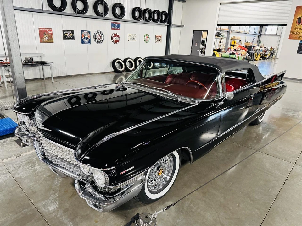 1960 Cadillac Series 62 5th Gen - Image 11 of 31