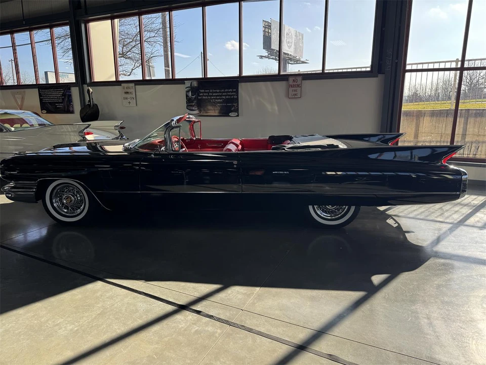 1960 Cadillac Series 62 5th Gen - Image 16 of 31