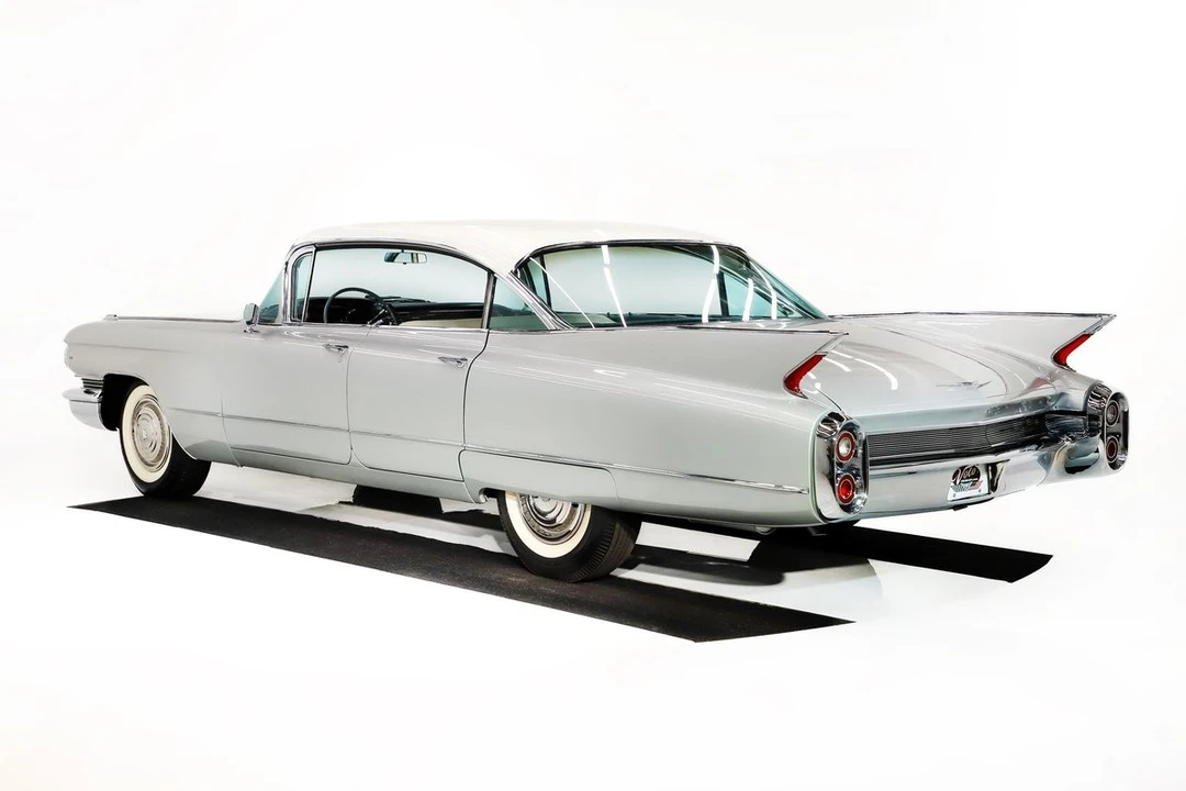 1960 Cadillac Series 62 5th Gen - Image 7 of 31