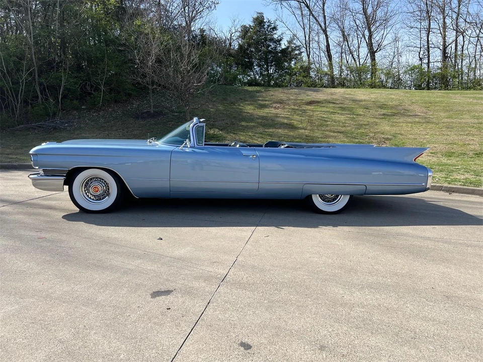 1960 Cadillac Series 62 5th Gen - Image 2 of 4
