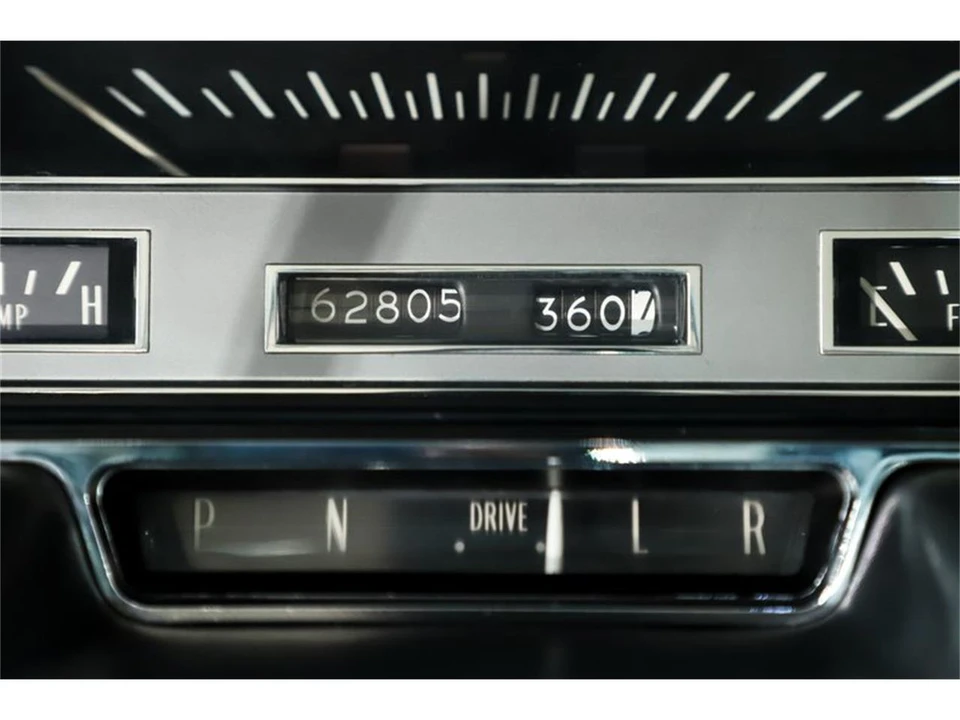 1960 Cadillac Series 62 5th Gen - Image 3 of 31