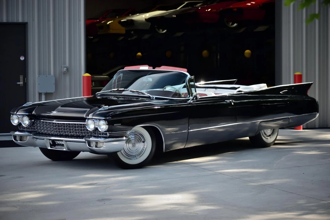 1960 Cadillac Series 62 5th Gen - Image 2 of 31