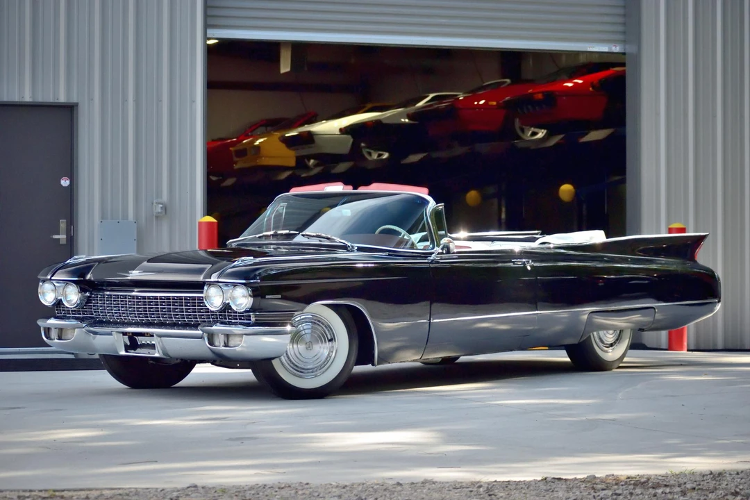 1960 Cadillac Series 62 5th Gen - Image 3 of 31