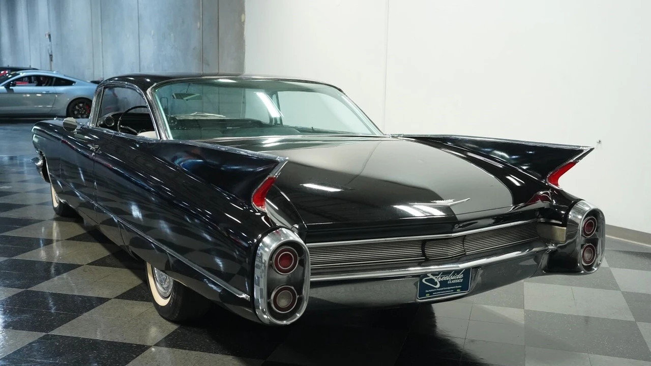1960 Cadillac Series 62 5th Gen - Image 8 of 12