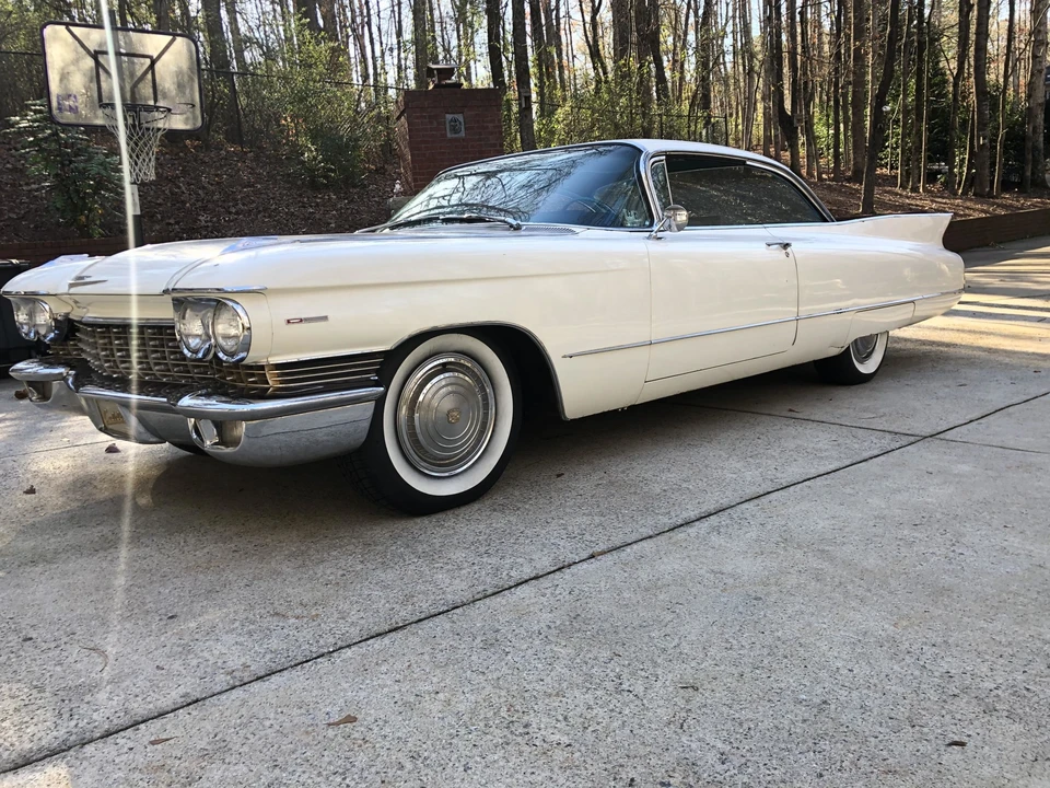 1960 Cadillac Series 62 5th Gen - Image 11 of 31