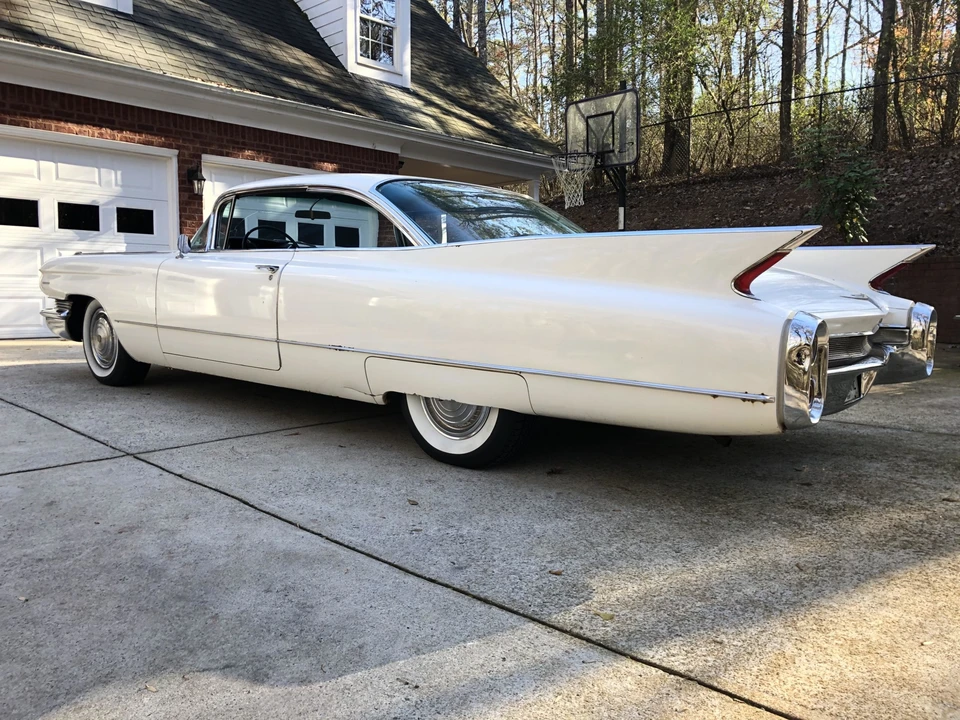 1960 Cadillac Series 62 5th Gen - Image 2 of 31