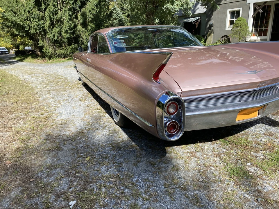 1960 Cadillac Series 62 5th Gen - Image 9 of 31