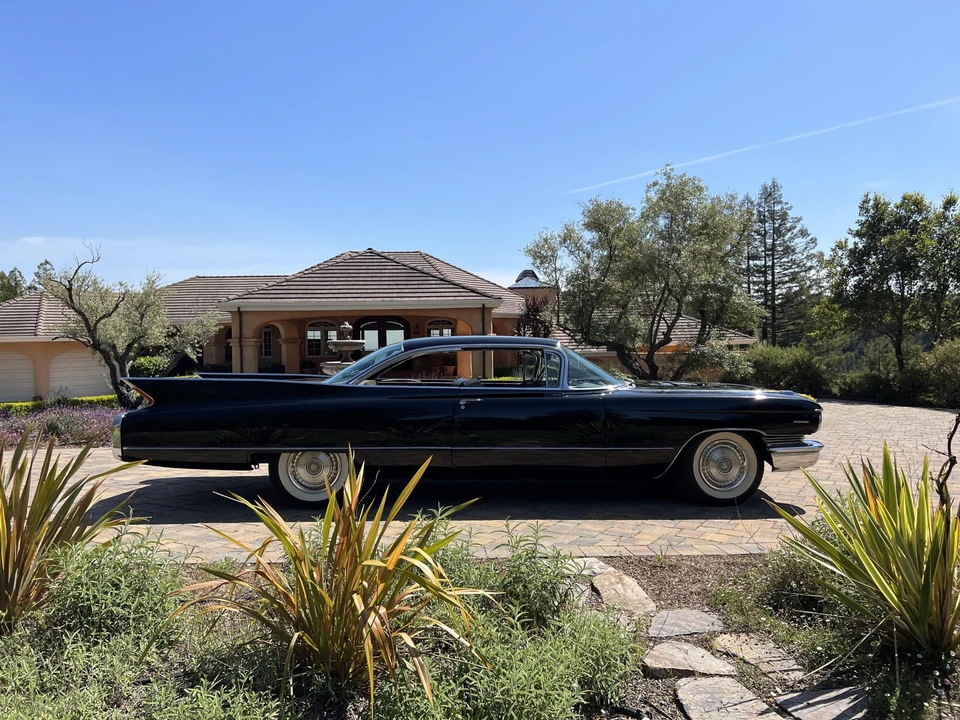 1960 Cadillac Series 62 5th Gen - Image 15 of 31