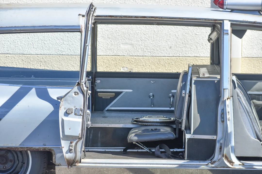 1960 Cadillac Series 70 & 75 - Image 29 of 31