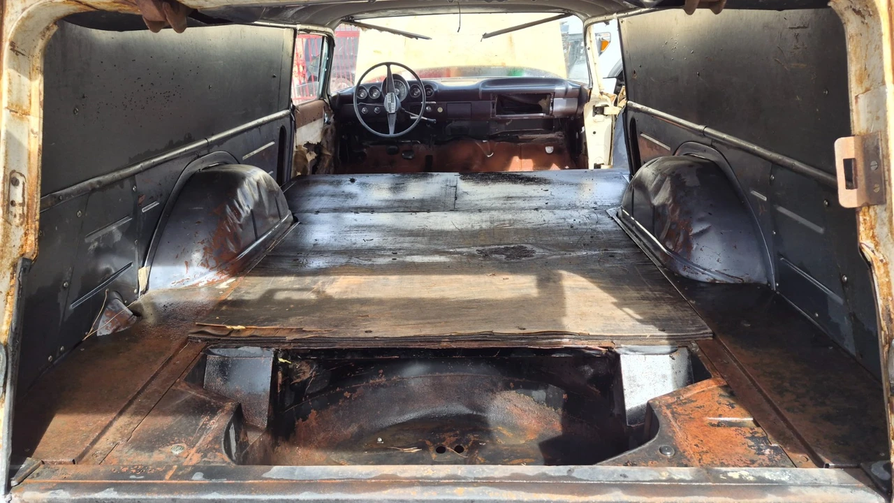 1960 Chevrolet Biscayne - Image 9 of 21