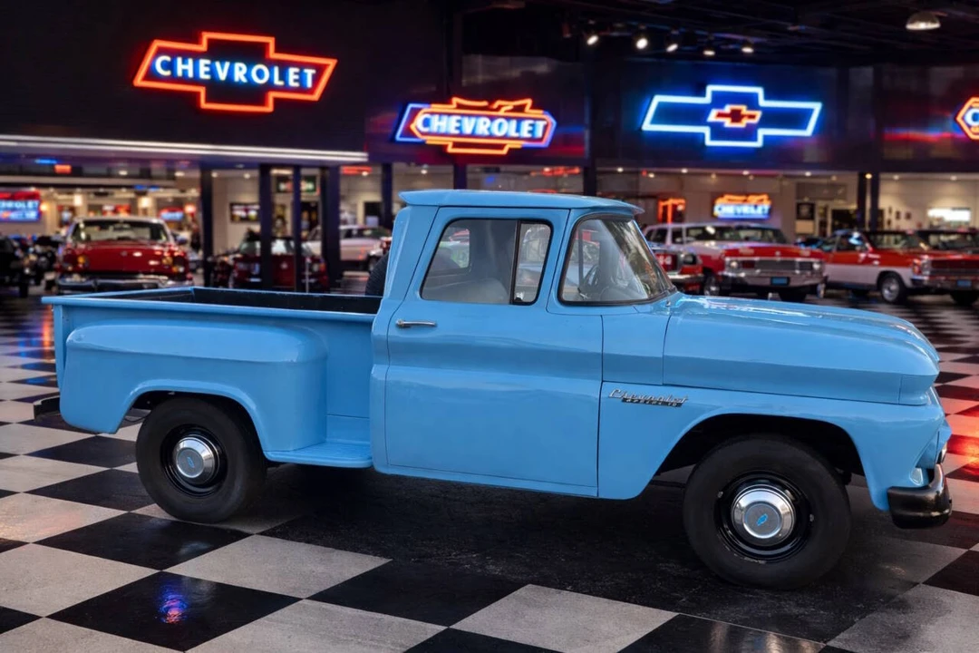 1960 Chevrolet Task Force - Image 8 of 17