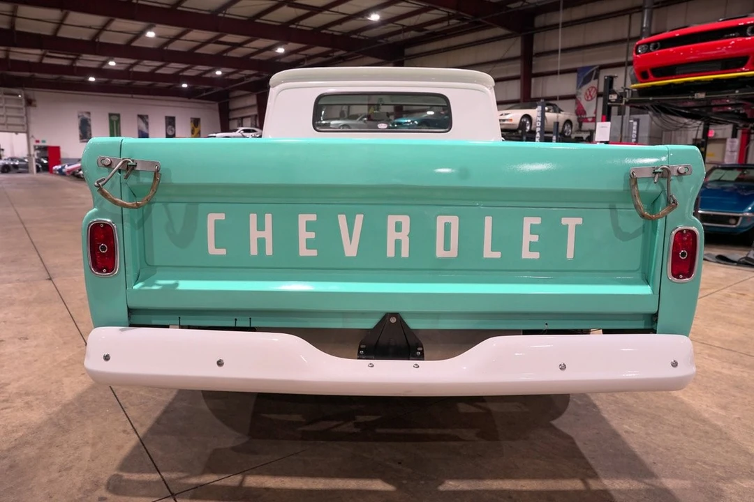 1960 Chevrolet Task Force - Image 7 of 31
