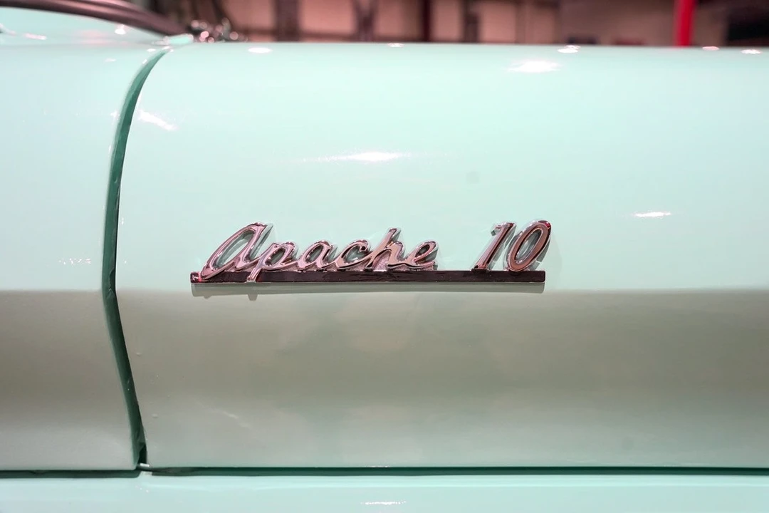 1960 Chevrolet Task Force - Image 27 of 31