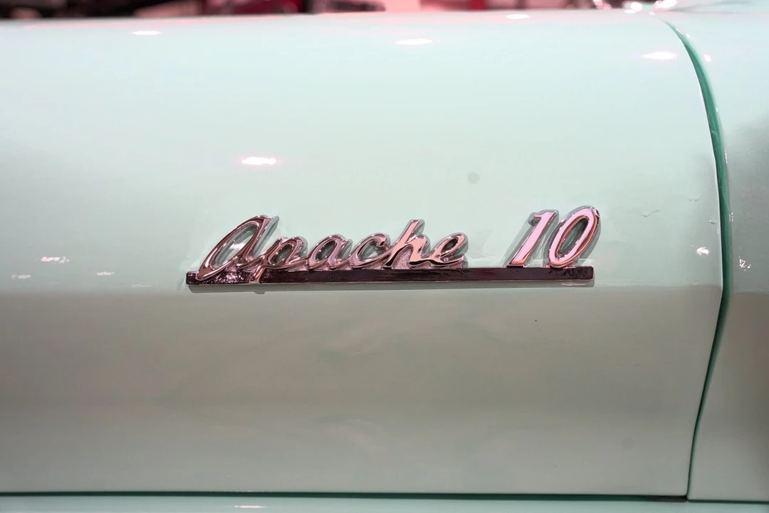 1960 Chevrolet Task Force - Image 23 of 31