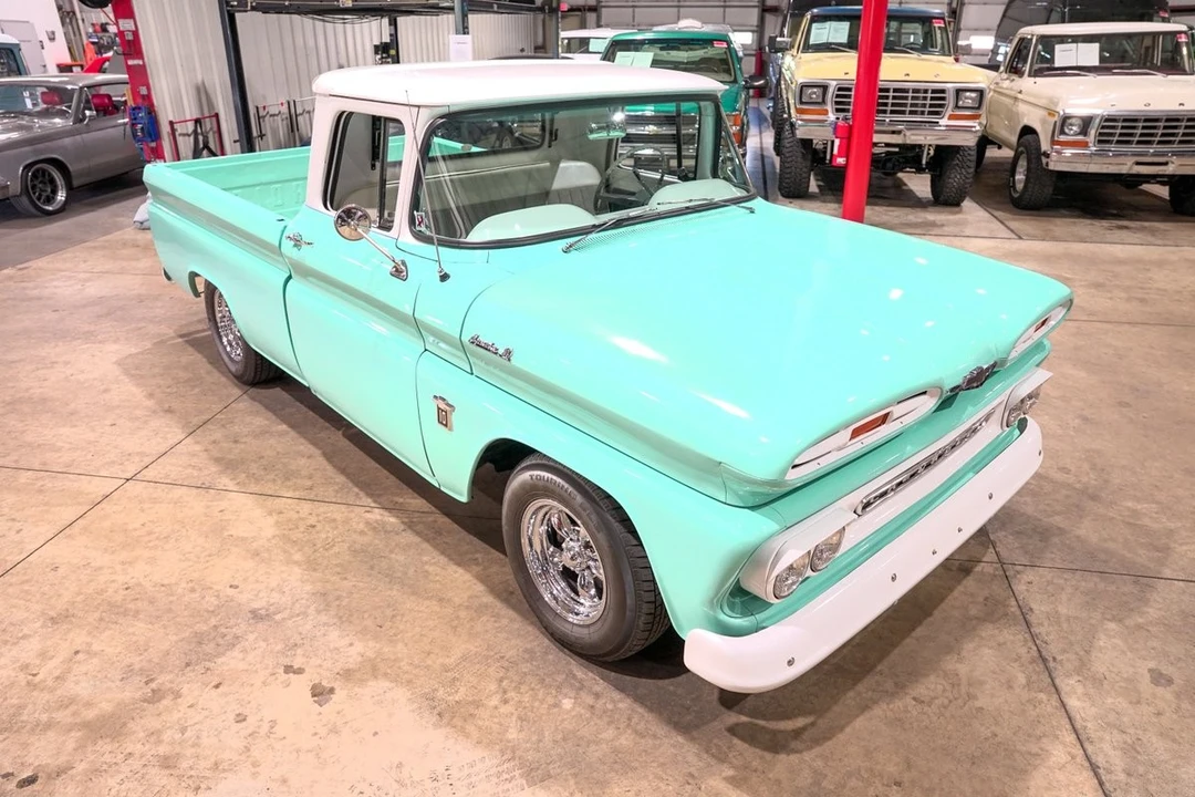 1960 Chevrolet Task Force - Image 14 of 31