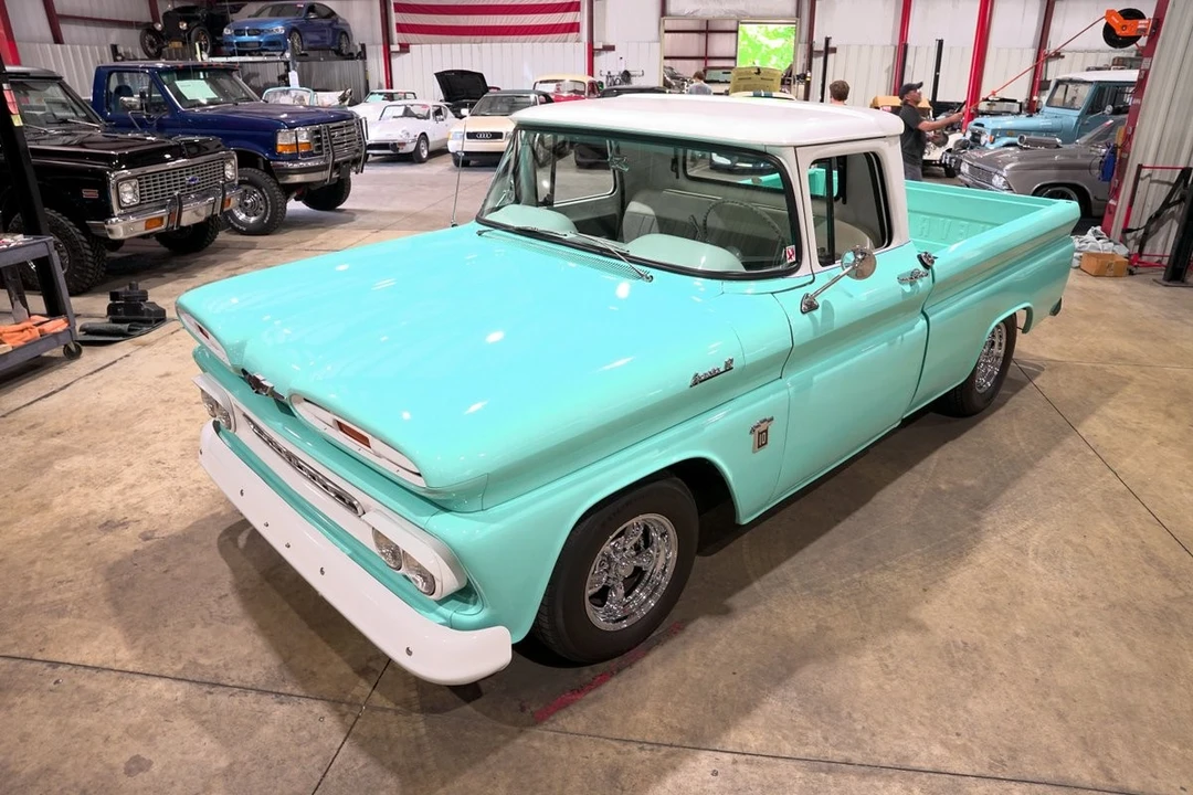 1960 Chevrolet Task Force - Image 15 of 31