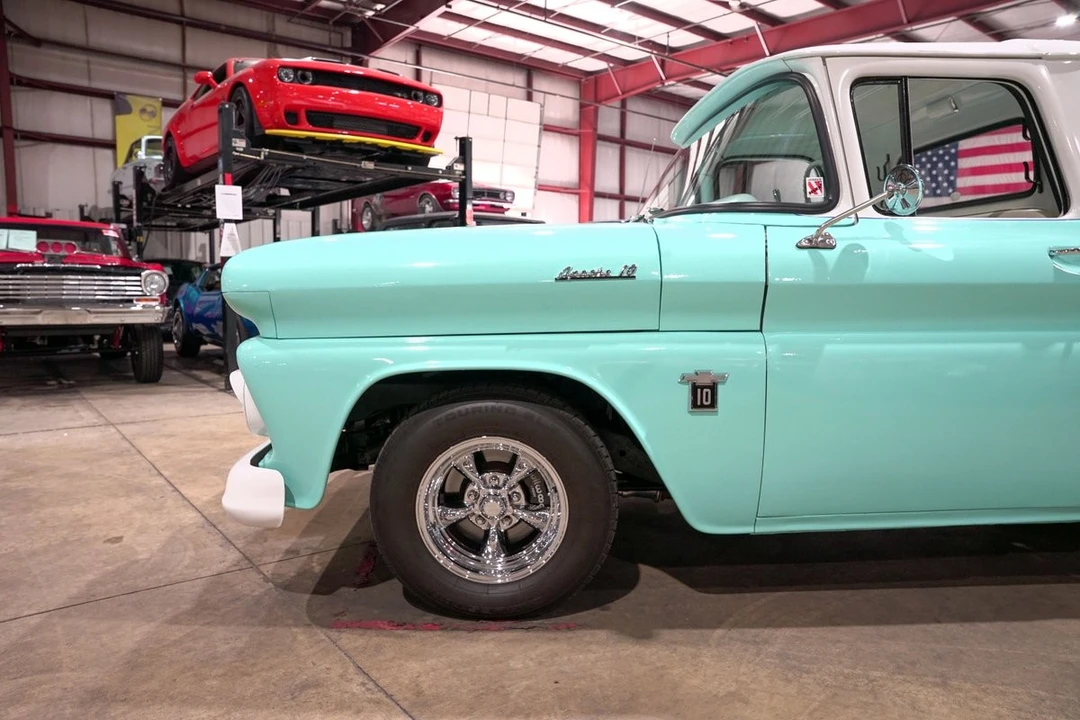 1960 Chevrolet Task Force - Image 3 of 31