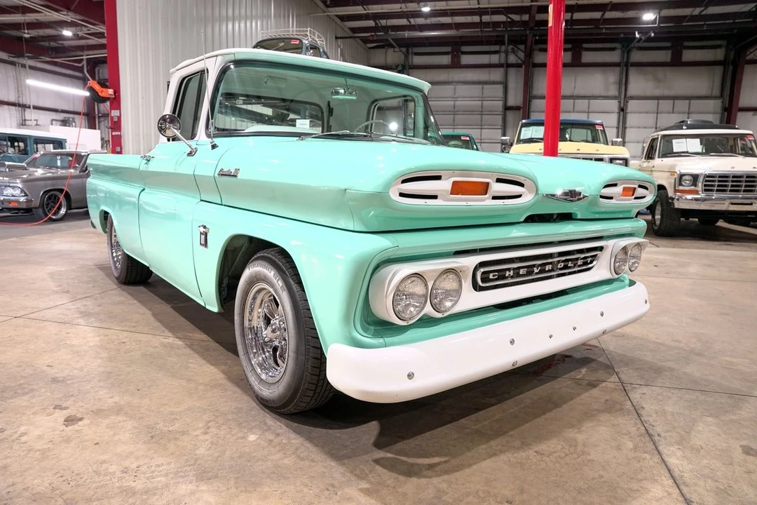 1960 Chevrolet Task Force - Image 12 of 31