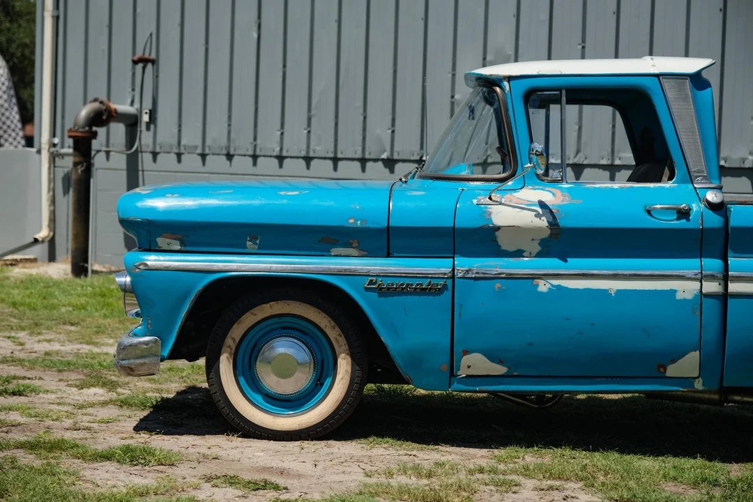 1960 Chevrolet Task Force - Image 20 of 21