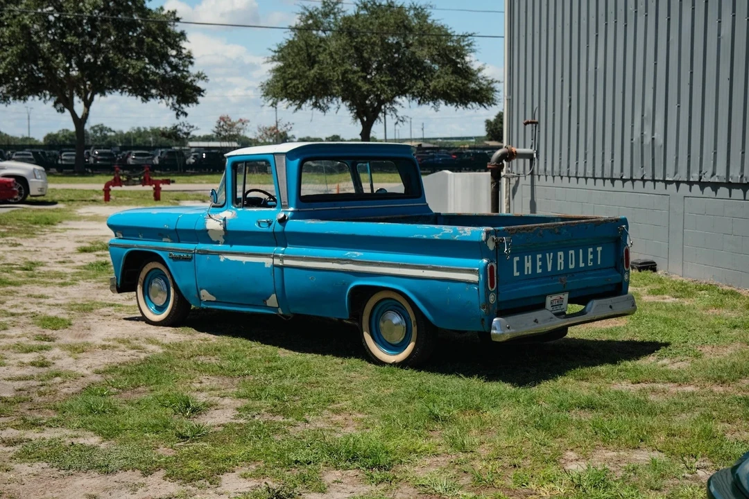 1960 Chevrolet Task Force - Image 4 of 21