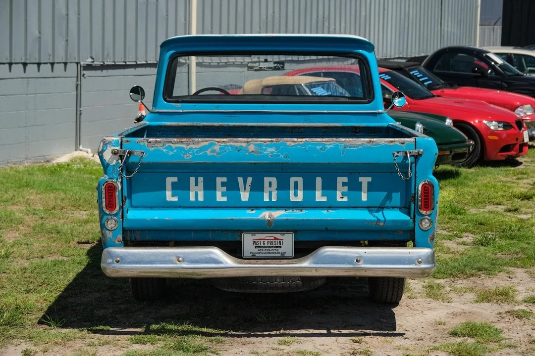 1960 Chevrolet Task Force - Image 5 of 21