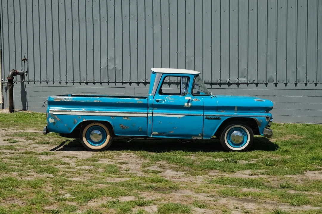 1960 Chevrolet Task Force - Image 7 of 21