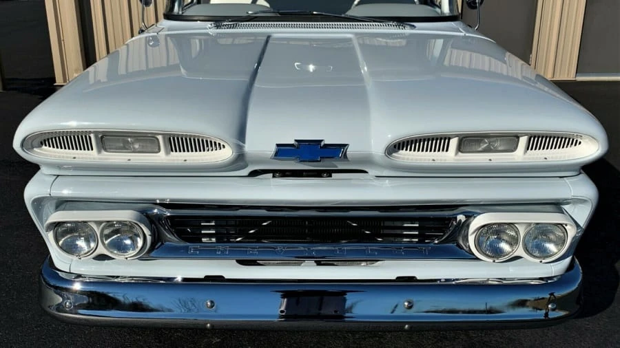 1960 Chevrolet Task Force - Image 8 of 17