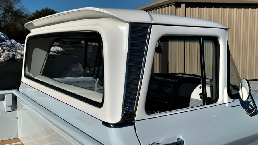 1960 Chevrolet Task Force - Image 9 of 17