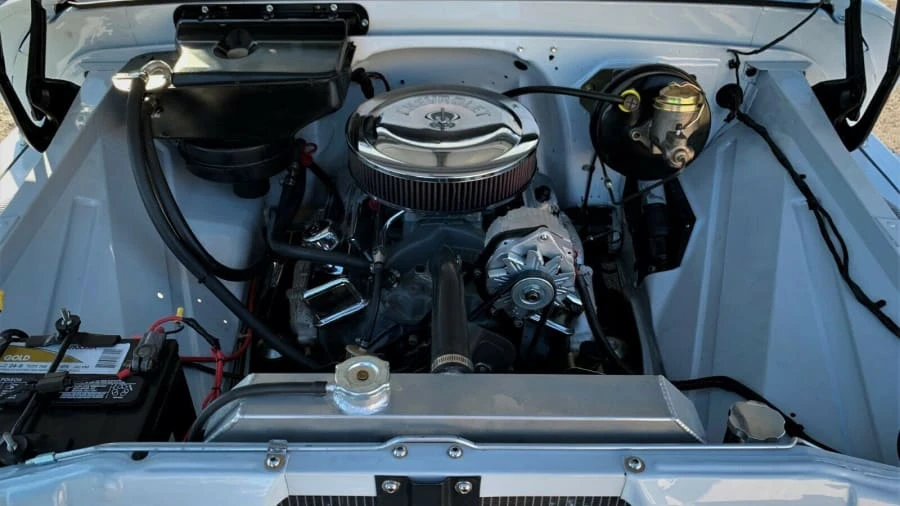1960 Chevrolet Task Force - Image 11 of 17