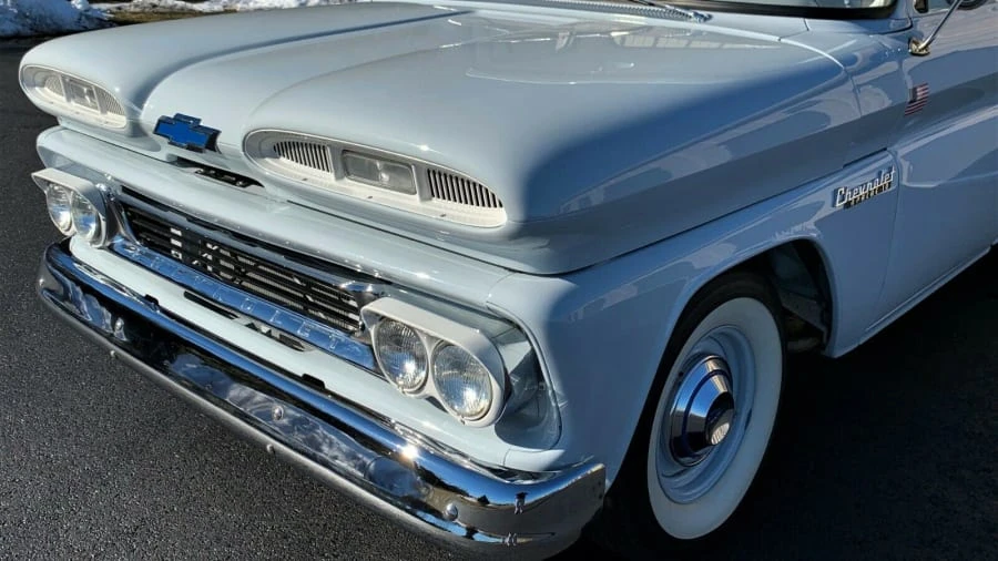 1960 Chevrolet Task Force - Image 13 of 17